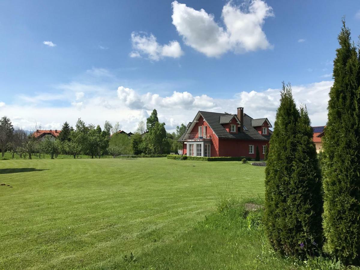 Linden Garden Apartment Postojna Kültér fotó