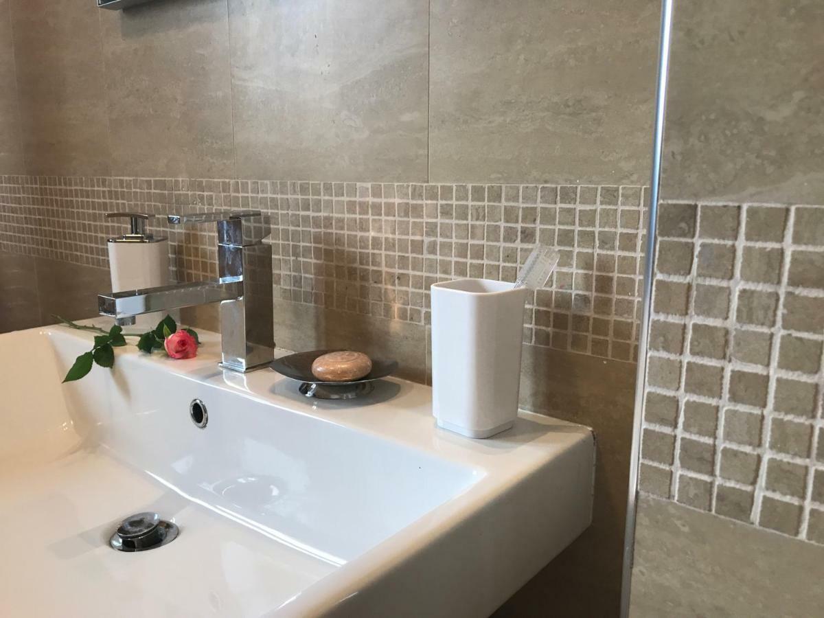 Linden Garden Apartment Postojna Kültér fotó