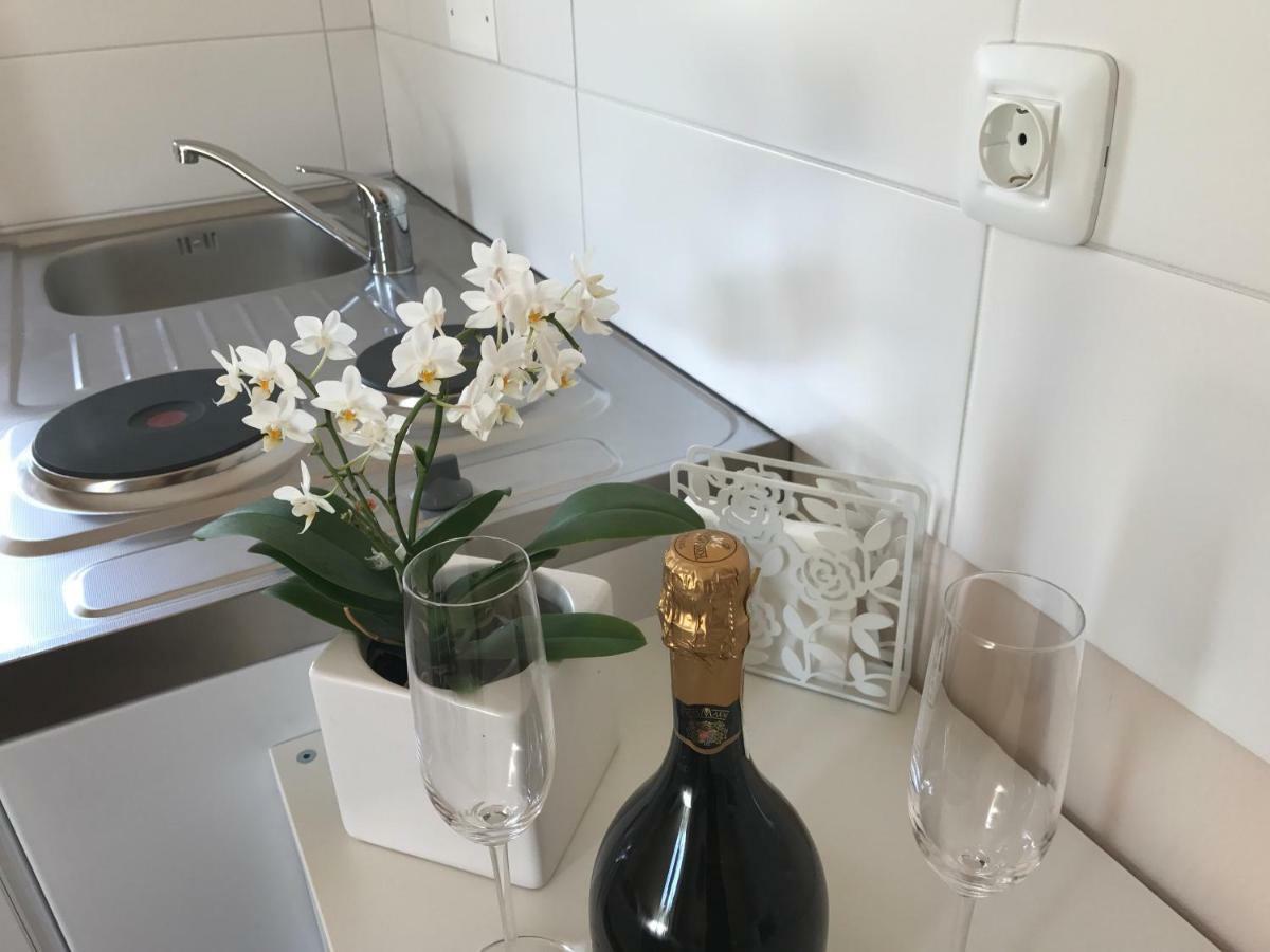 Linden Garden Apartment Postojna Kültér fotó