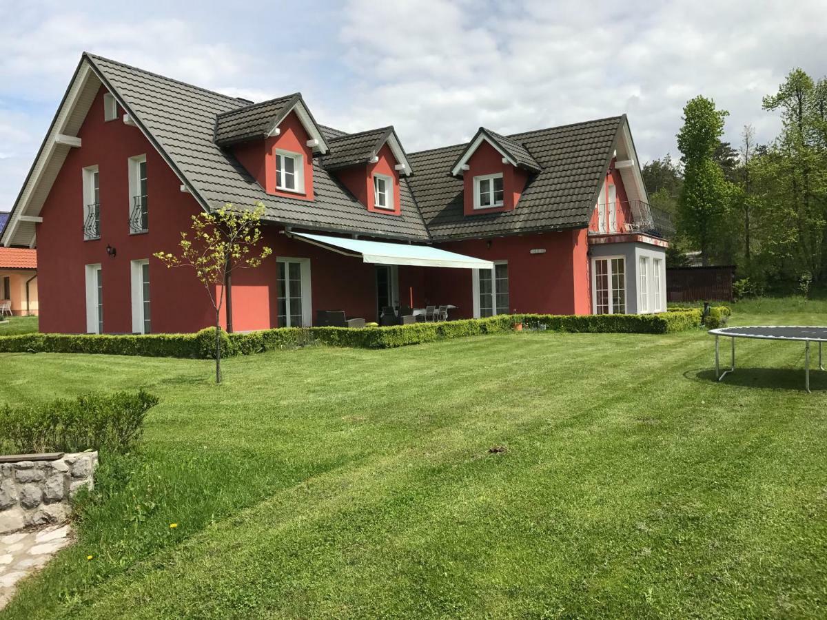 Linden Garden Apartment Postojna Kültér fotó