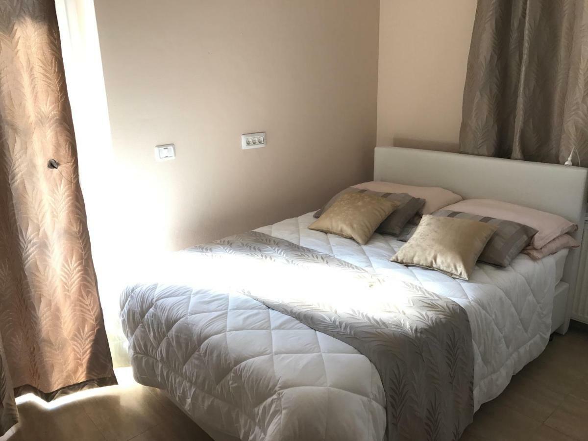 Linden Garden Apartment Postojna Kültér fotó