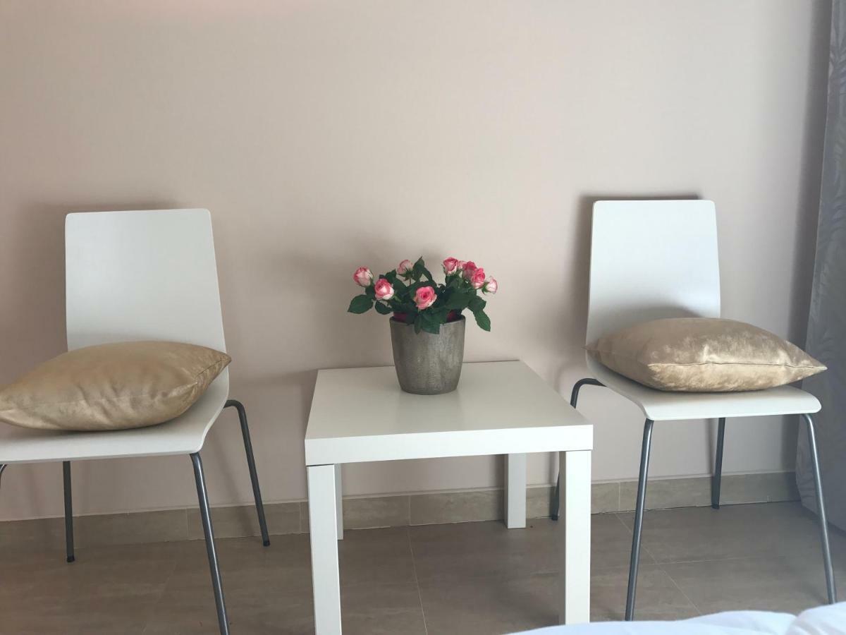 Linden Garden Apartment Postojna Kültér fotó