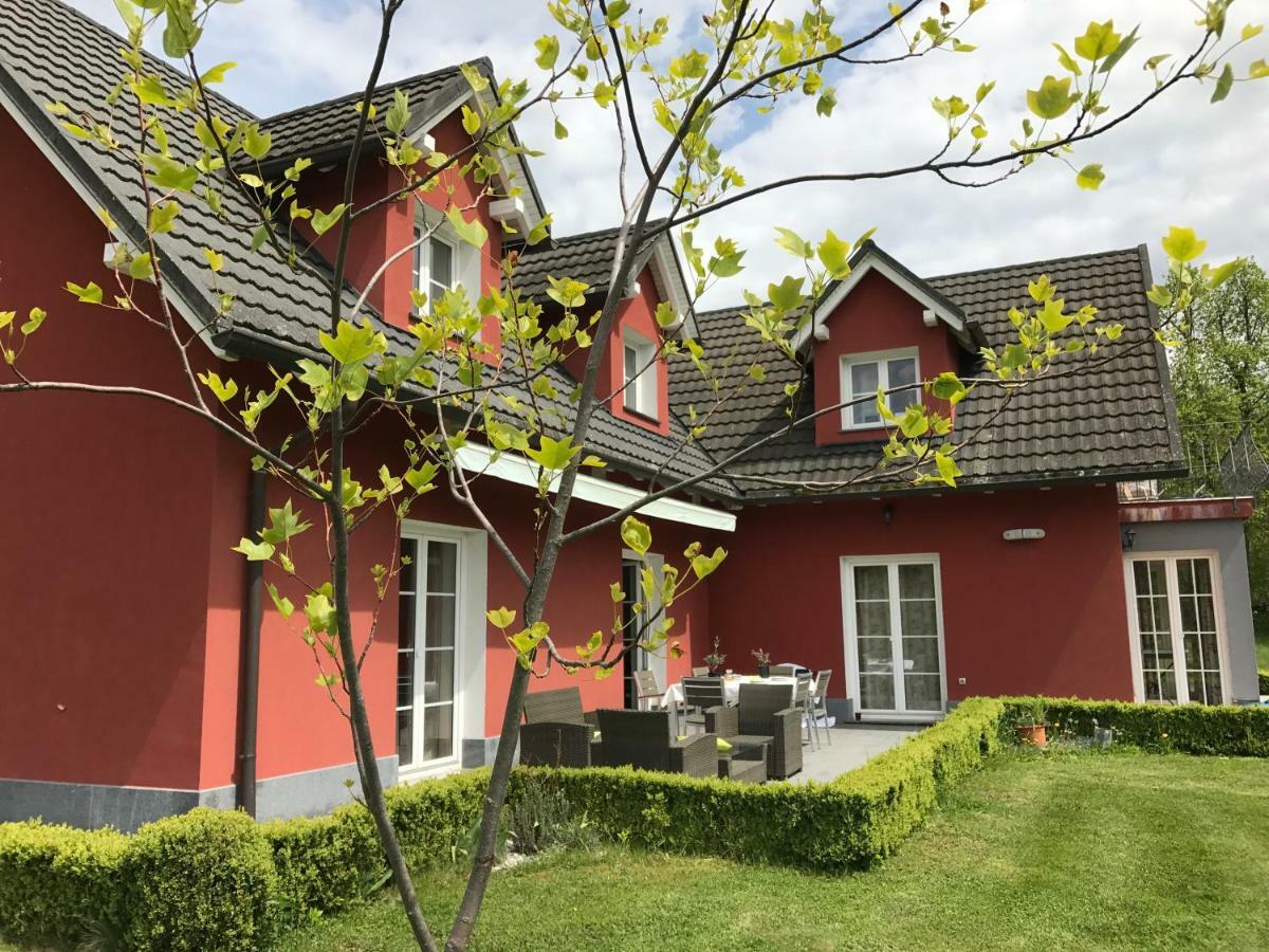 Linden Garden Apartment Postojna Kültér fotó