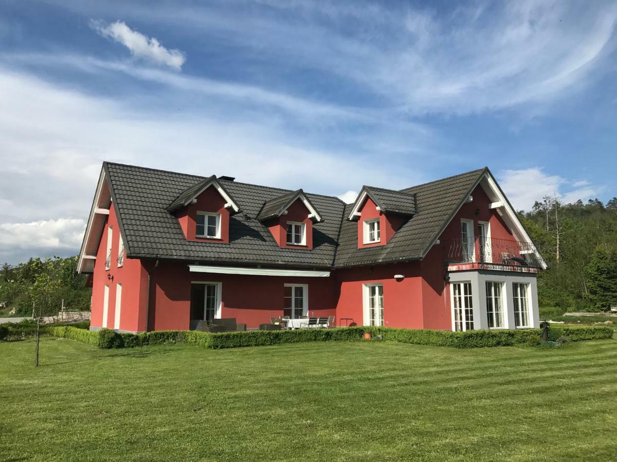Linden Garden Apartment Postojna Kültér fotó